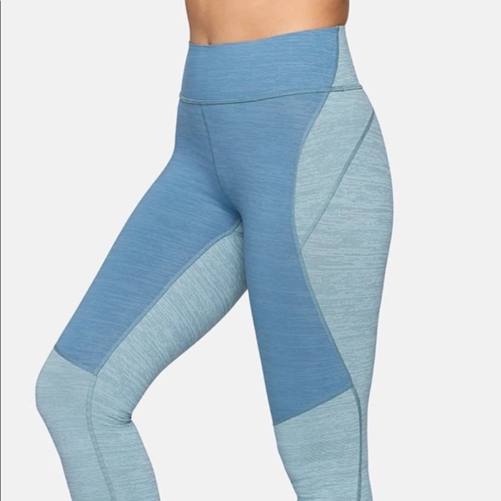 Outdoor Voices TechSweat 3/4 Two-Tone Leggings